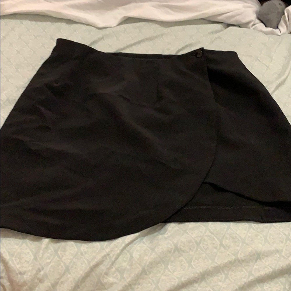 Black skirt.